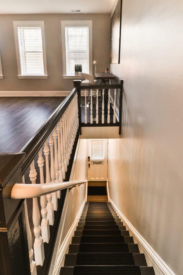 Luxury Apt W/ Spectrum Mood Lighting - Historic Cherokee Street Antique Row Maryland Heights Buitenkant foto