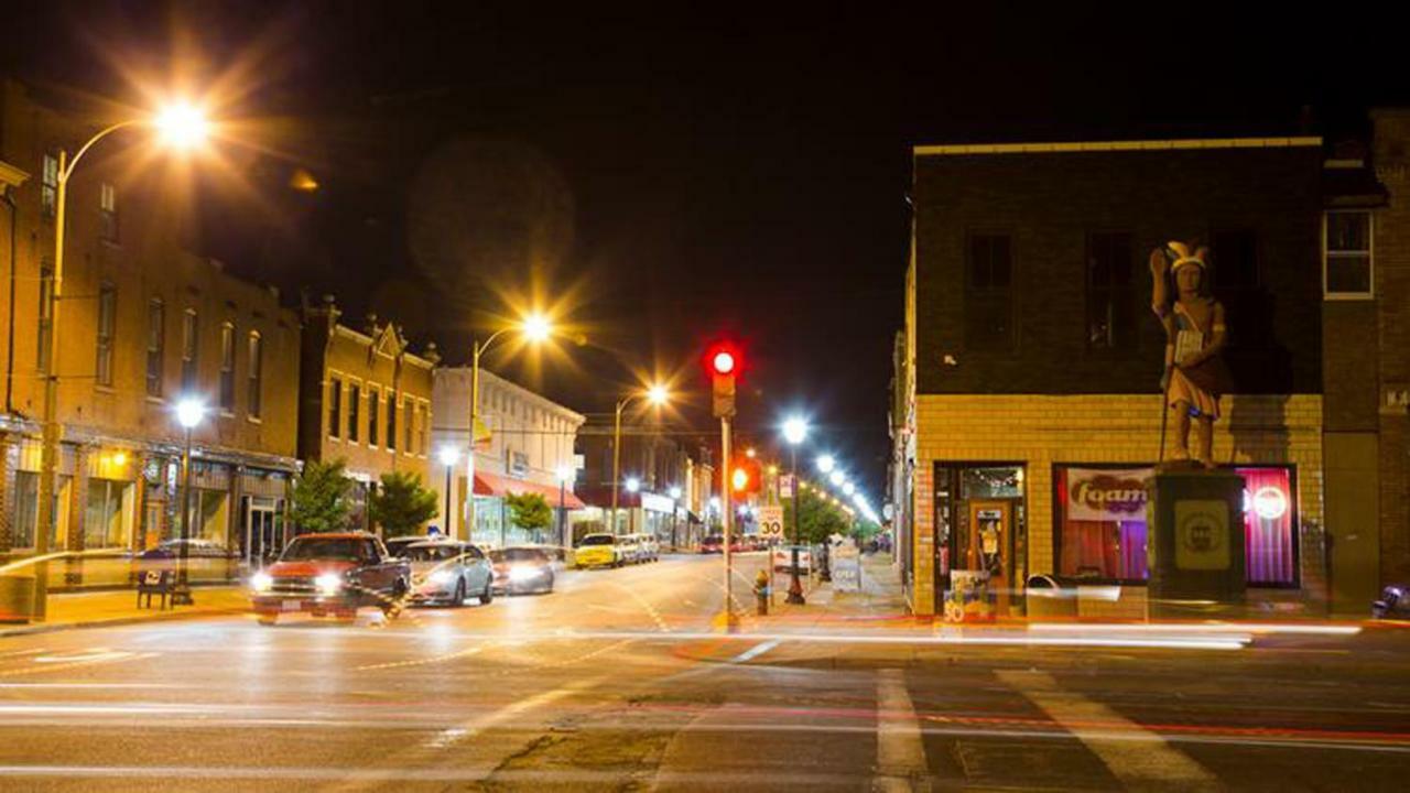 Luxury Apt W/ Spectrum Mood Lighting - Historic Cherokee Street Antique Row Maryland Heights Buitenkant foto
